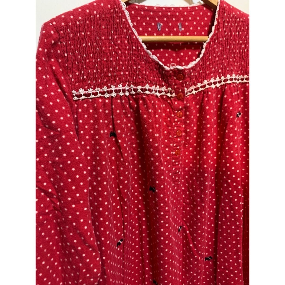 Vintage Granny Red PolkaDot Nightgown Long Sleeve Ruffle Hem Smocked Neckline 1X - Picture 2 of 9